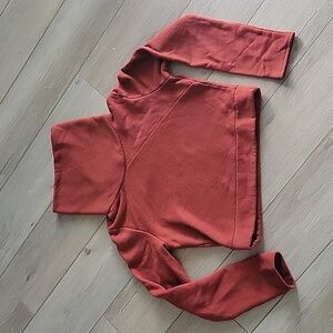 ALO yoga cropped hoodie